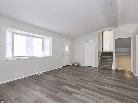 4th image of 13465 Heatherwood Dr