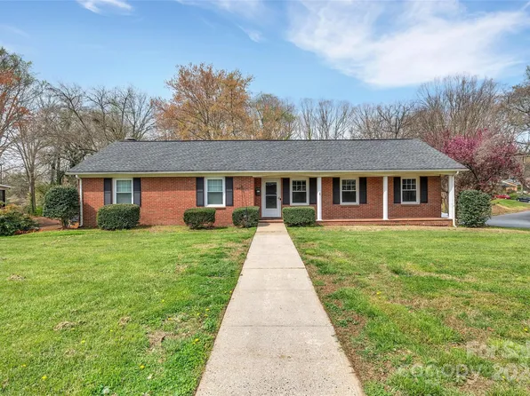 1205 Laurel Ln, Gastonia, NC 28054