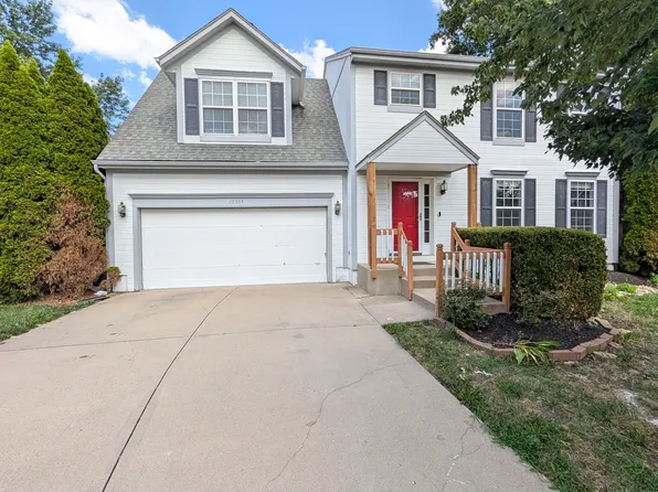 16364 S Brentwood St, Olathe, KS 66062