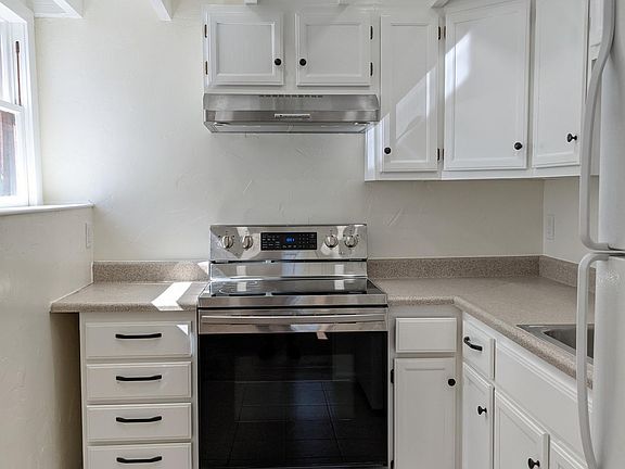 5th image of 1136 El Camino Real #5