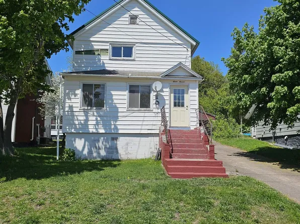 711 Pine St, Hancock, MI 49930