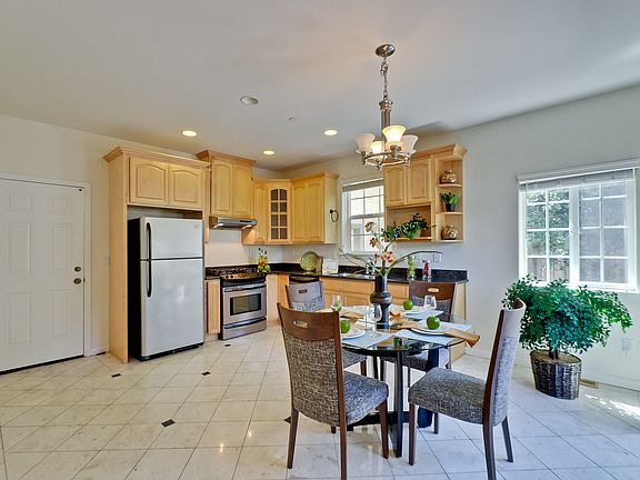 2nd image of 3729 Phunglau Ct