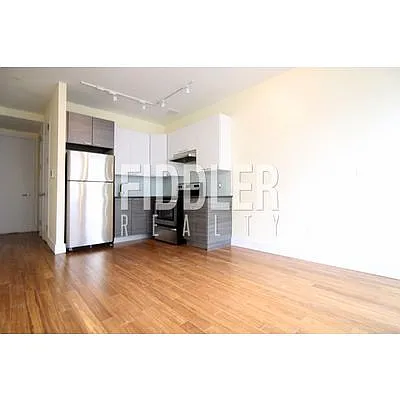 Rented by Fiddler Realty | media 17