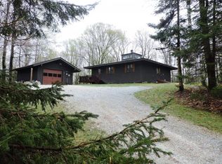 95 Heather Ln, Mendon, VT 05701