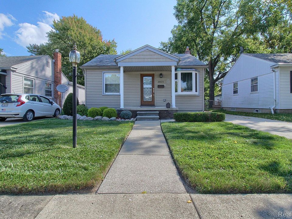 1st image of 3831 Weddell St