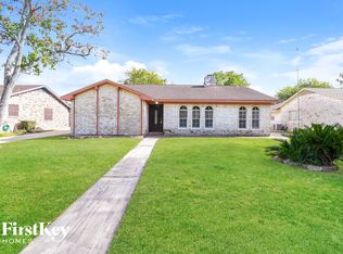 9822 Hughes Ranch Rd, Houston, TX 77089