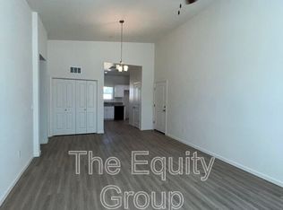 4114 E Kaweah Ave, Visalia, CA 93292