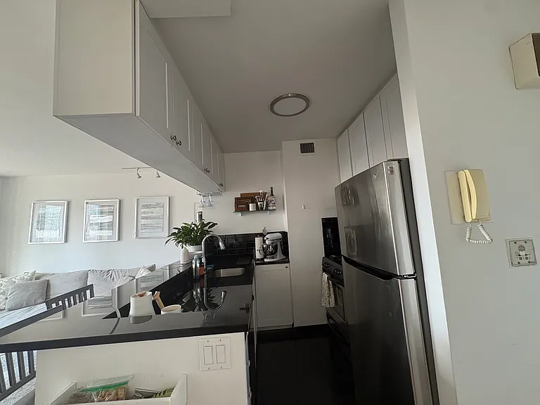 300 E 62nd St #2301 — Photo 13