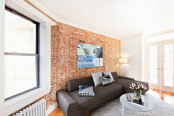 Rented by R New York | media 22
