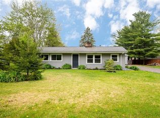 10604 Auburn Rd, Chardon, OH 44024