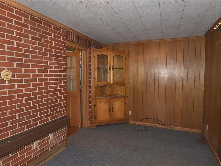 305 College Rd — Photo 7