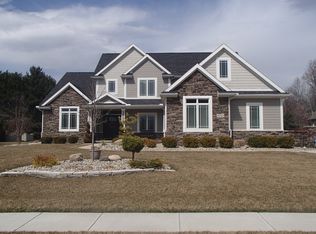 8020 Winding Ridge Blvd, Monclova, OH 43542