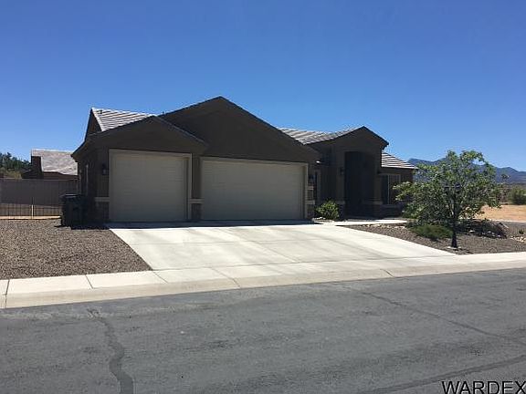 3rd image of 2054 Buena Vista Dr