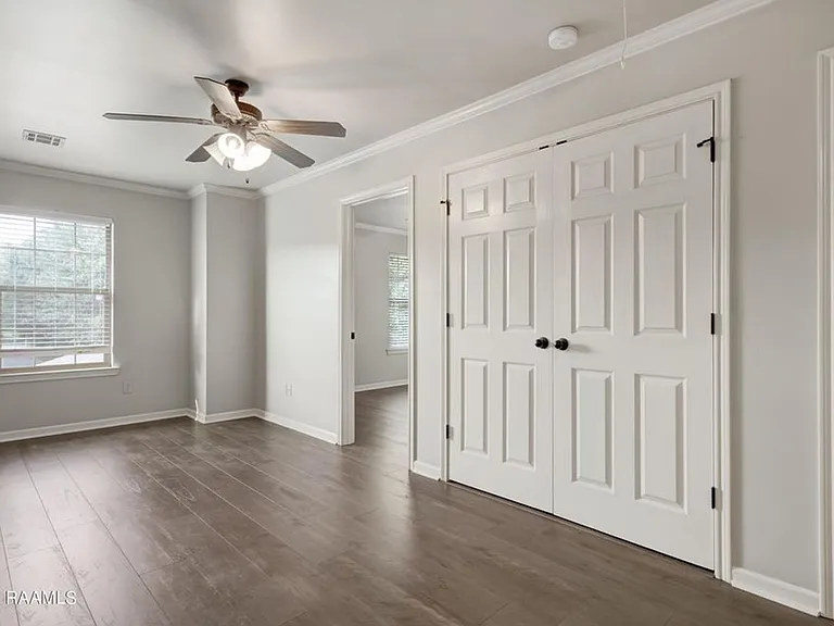 124 Deraney Ln — Photo 5