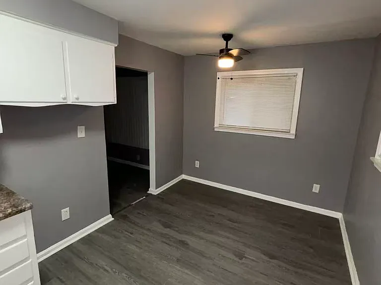 2721 S Ethel St — Photo 16