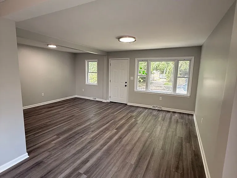 4624 Towle Ave — Photo 7
