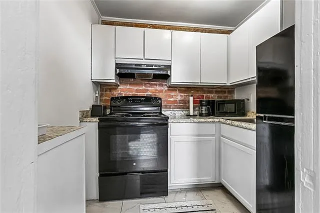 414 Burgundy St #2 — Photo 5