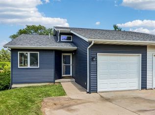 1421 Kenai Ct, Coralville, IA 52241
