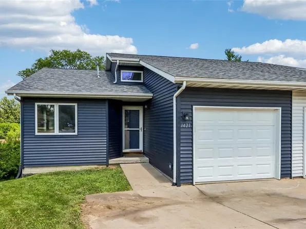 1421 Kenai Ct, Coralville, IA 52241