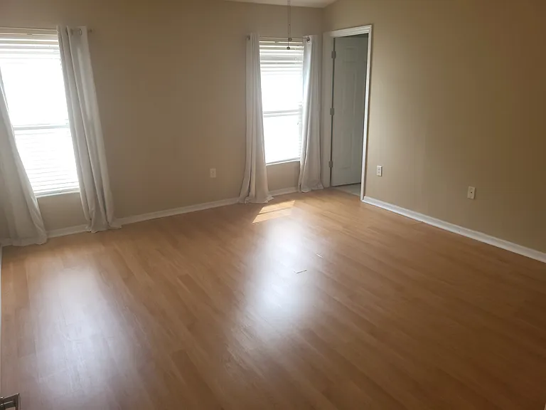 7916 Floradora Dr — Photo 7