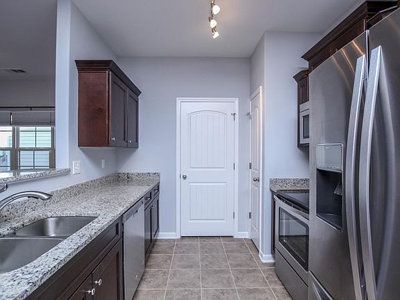 5th image of 2251 Cason Ln