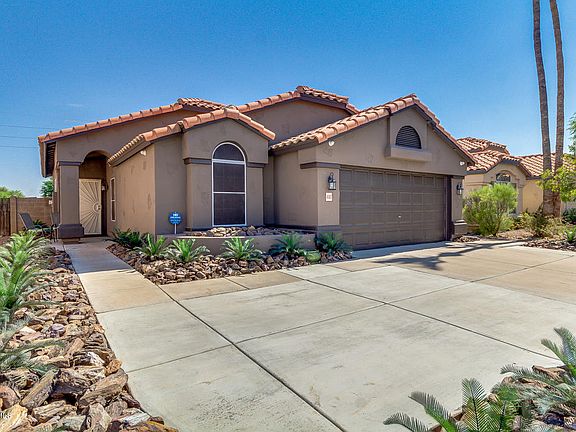 3rd image of 4503 E Verbena Dr