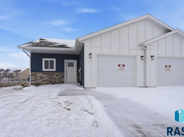 6217 S Hunt Pl, Sioux Falls, SD 57106