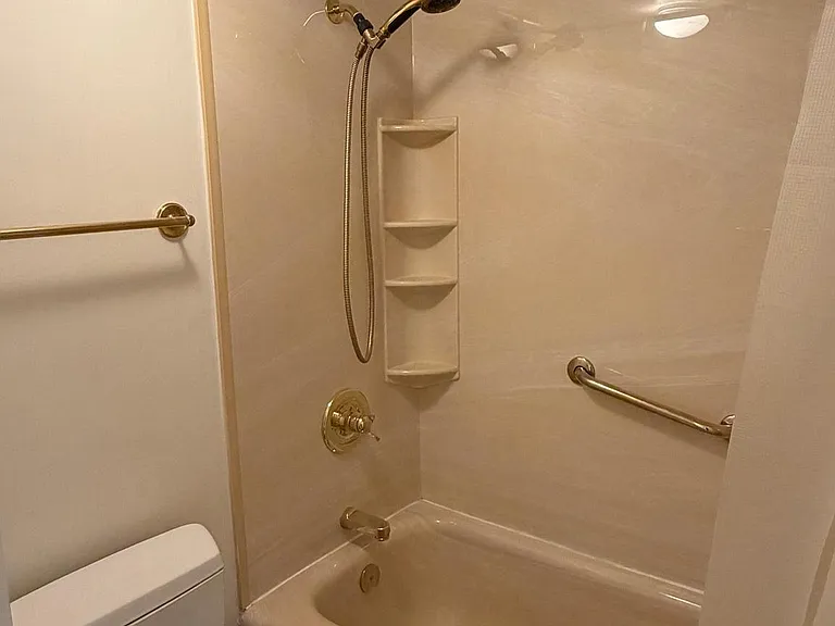 8370 Greensboro Dr #1019 — Photo 20