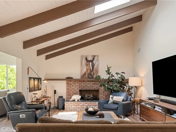 1327 San Julian Dr, San Marcos, CA 92078