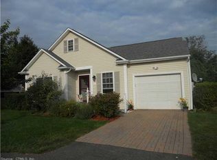 1 Holstein Ln, Portland, CT 06480