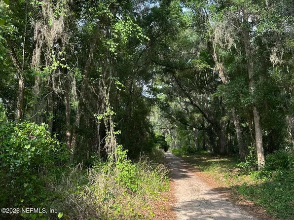 108 RIDGELINE Avenue, Satsuma, FL 32189