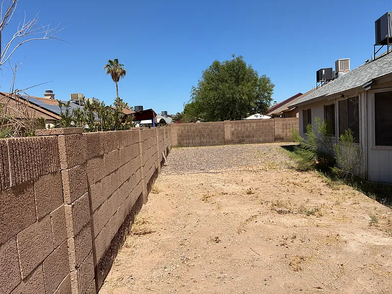 10820 W Wagon Wheel Dr — Photo 38