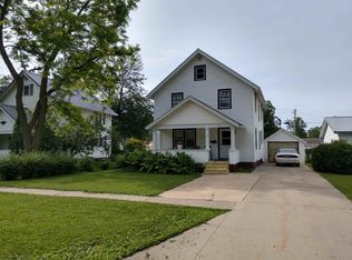 225 6th Ave W, Cresco, IA 52136