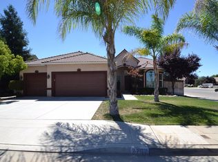 2700 Lincoln Ave, Clovis, CA 93611