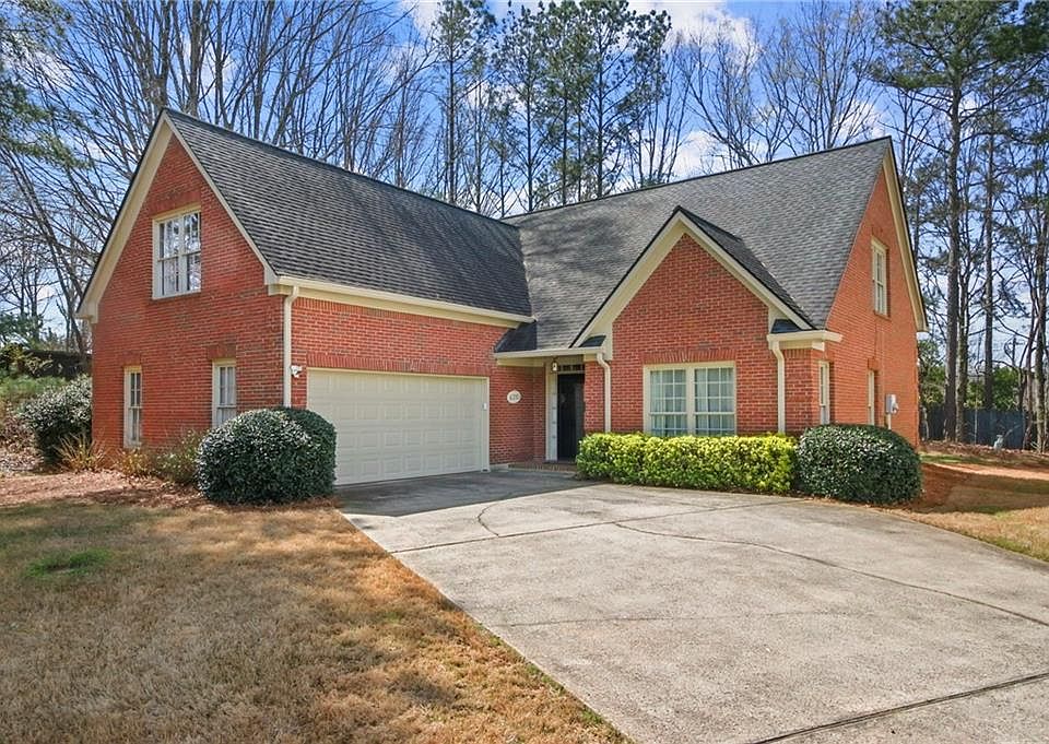 1st image of 6310 Forest Hills Dr