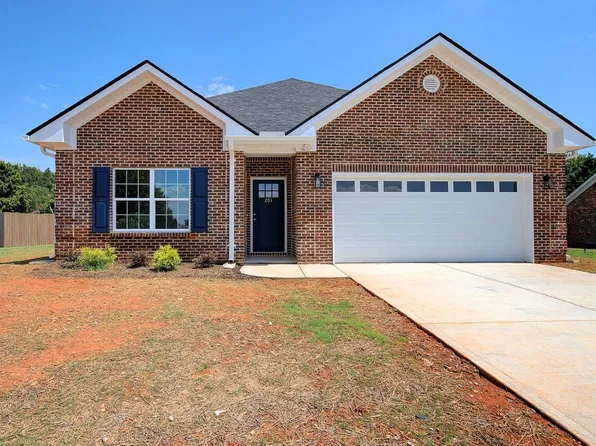 201 Glen Crest Dr, Moore, SC 29369