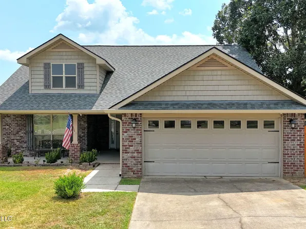 17288 Meadowbrook Ln, Gulfport, MS 39503
