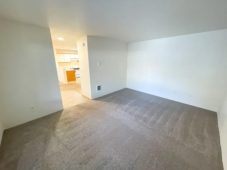 5416 N Hills Dr — Photo 8