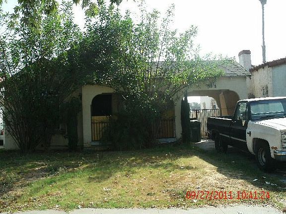 2nd image of 7818 S Hobart Blvd