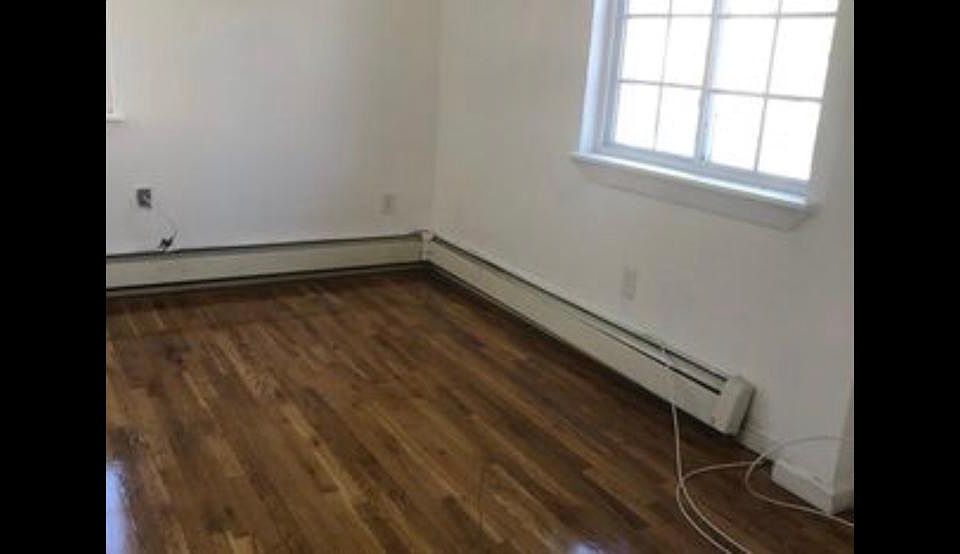2nd image of 2640 Decatur Ave
