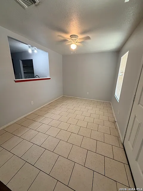 3 bed, 2.0 bath, 1124 sqft, $1,550 — Photo 4