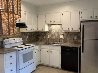 88 Ashley Hall Plantation Rd APT B, Charleston, SC 29407