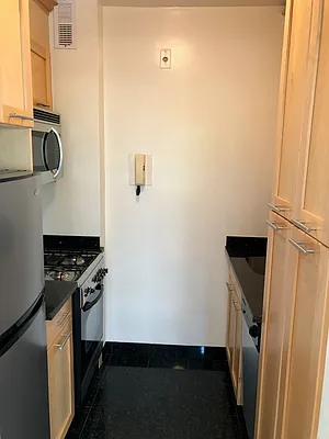 Rented by Real Estate Investors Group LLC | media 3