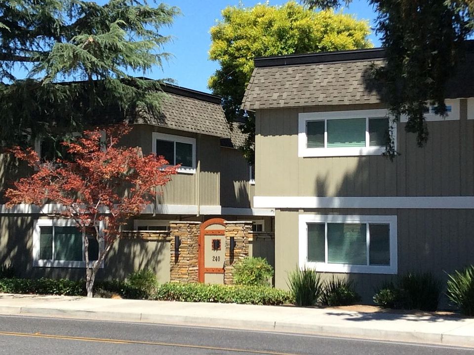 240 Union Avenue At the Corner of Apricot Ave.