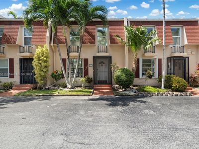 1001 Three Islands Blvd APT 27, Hallandale, FL, 33009