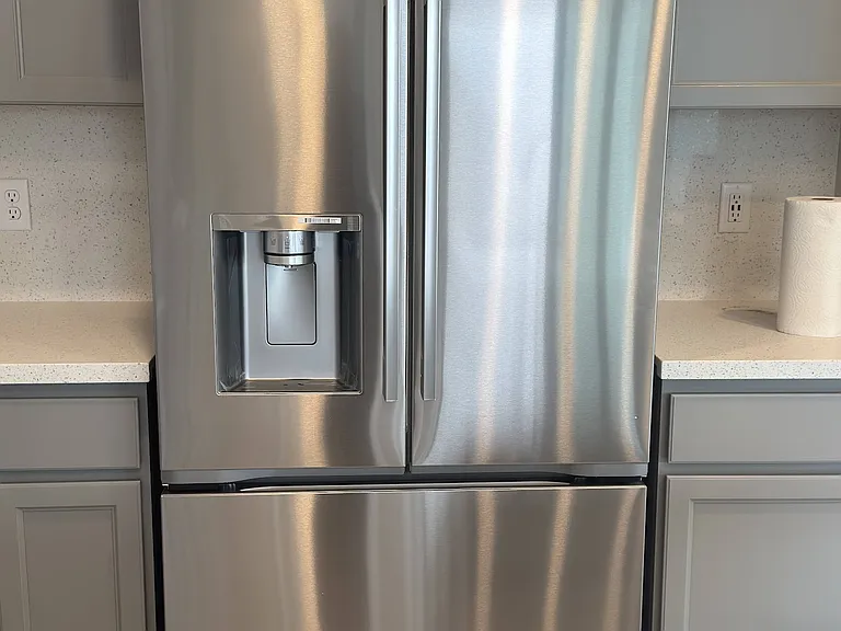 3166 Summit Dr — Photo 16