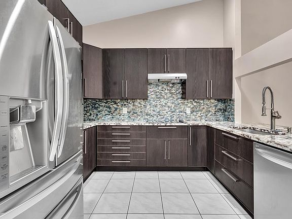 5th image of 11137 NW 38TH Place