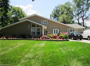 26927 Brahms Dr, Westlake, OH