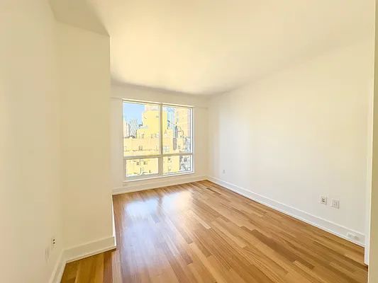 Sold by KTP Realty Advisors Inc. | media 5