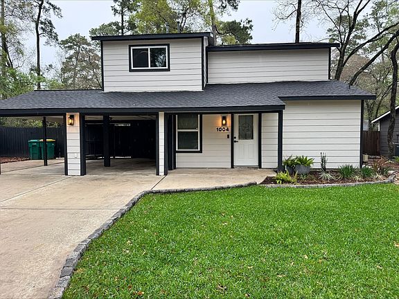 2nd image of 1004 E Red Cedar Cir